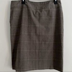 Michael Kors pencil skirt above knee size 10 brown